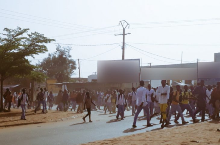 Dioundjou : les scolaires ont marché pour remettre leurs doléances aux autorités départementales