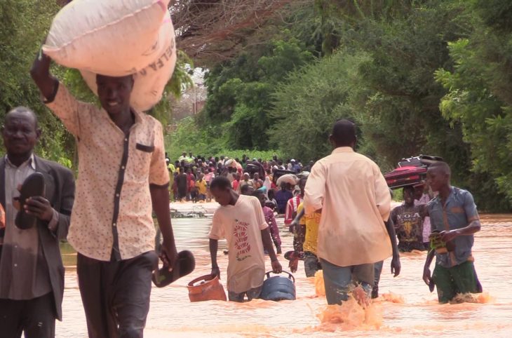 La route Niamey-Hamdallay coupée par les eaux